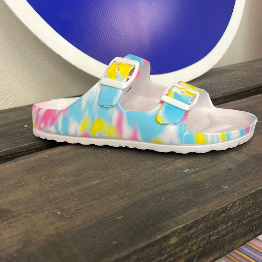 Mia slide